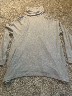 Michael Stars Light Gray Knit Top
